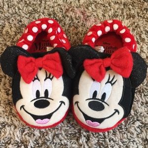 Minnie mouse slippers